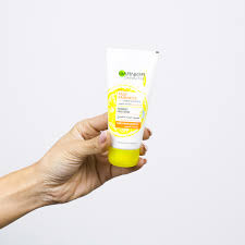 Garnier face wash 50ml small tube