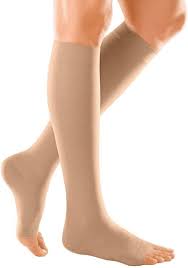 شراب دوالي تحت الركبة لون بيج مقاس M - Dual Varicose Socks Below Knee Beige Size M