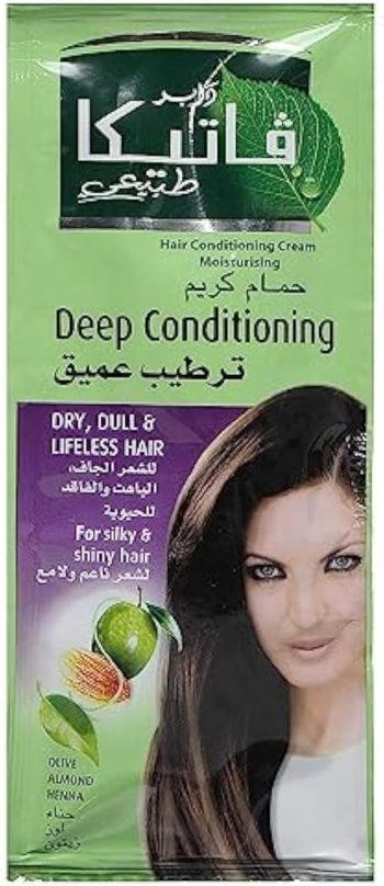 فاتيكا كريم شعر حنه ولوز 8 كيس 30 جم - Vatika Hair Cream Strip Henna Almond 8pcs 30g